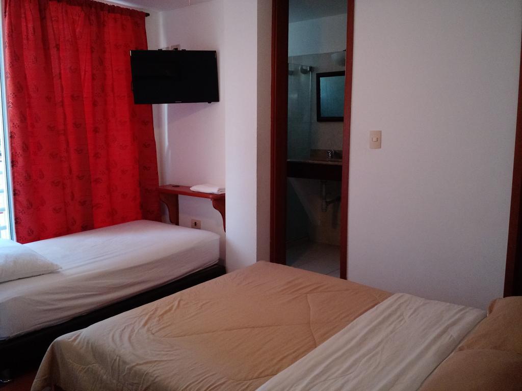 Bahia Plaza Hotel 3*